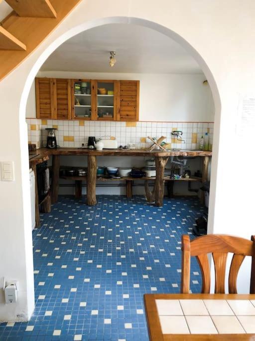 Gite Au Coeur D'Une Residence D'Artiste Saint-Aubin-de-Bonneval Exterior foto
